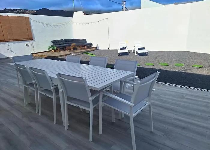 Casa Dona Juana - De 4 Con Jacuzzi Y Gran Zona Exterior * Charco del Pino